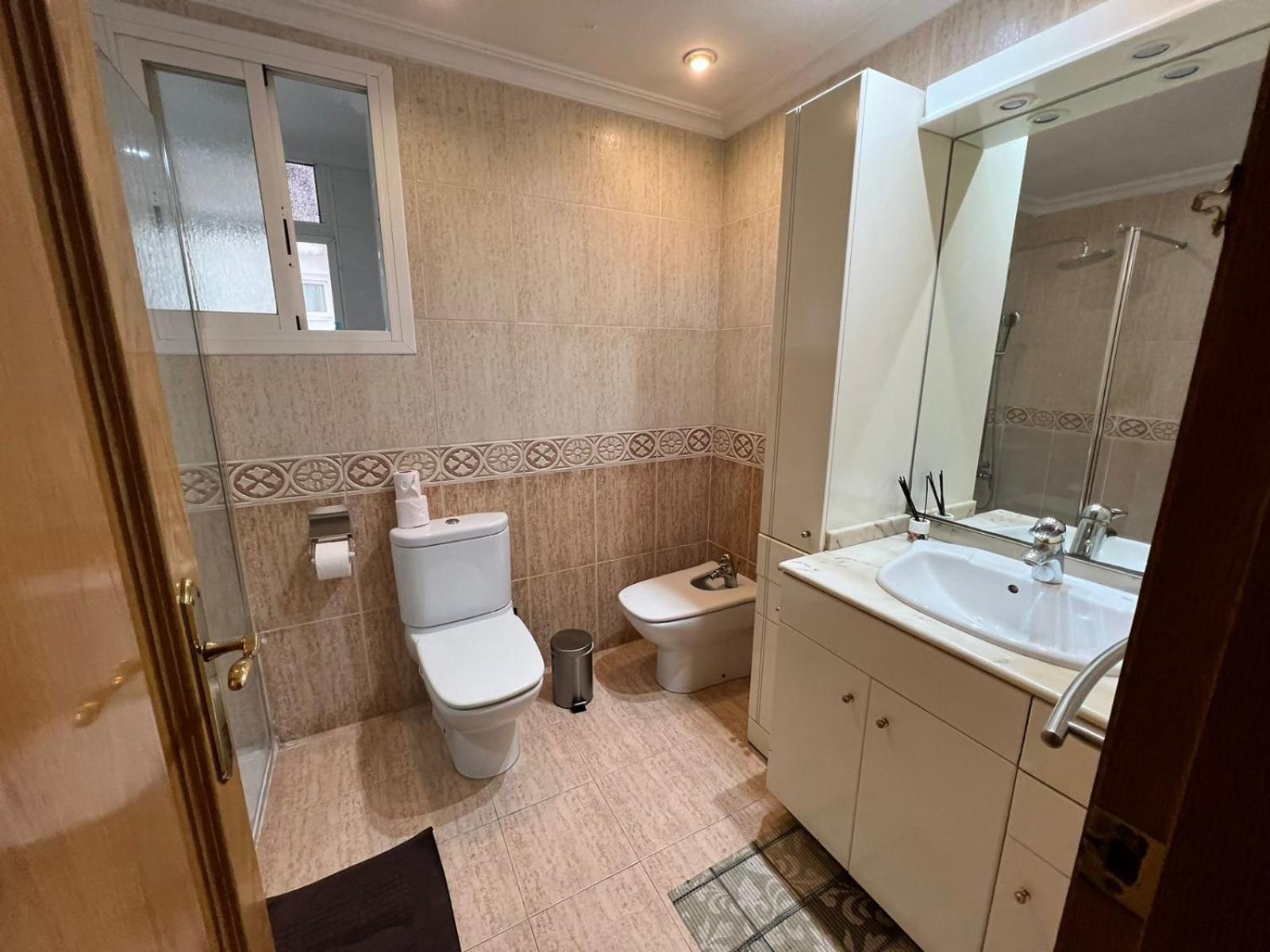 Moderno Y Acogedor Apartamento Para 6 Personas Valencia Exterior photo